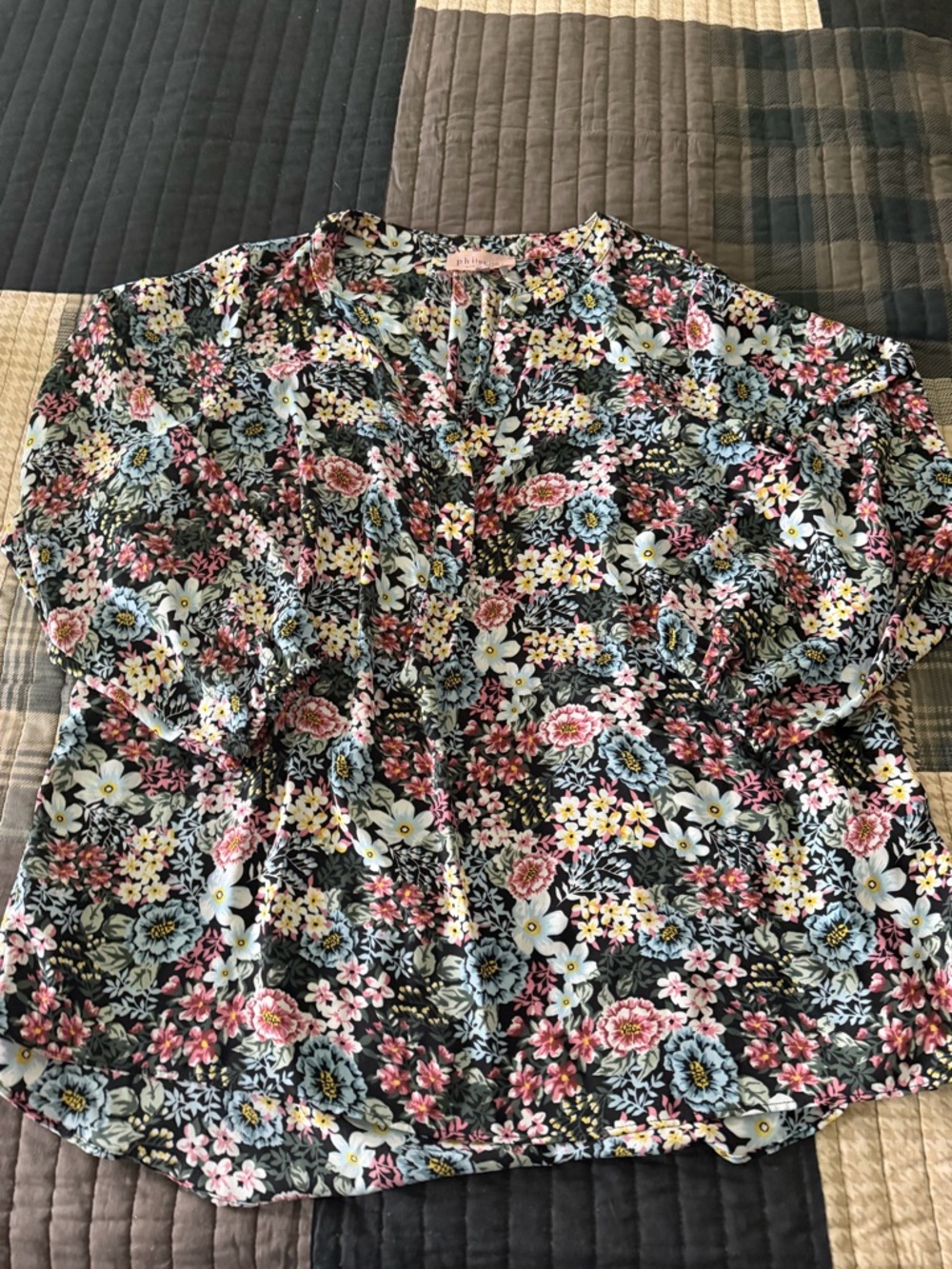 Philosophy Black Floral V-Neck Blouse Pink, Blue and Cream Flowers 3/4 sleeves